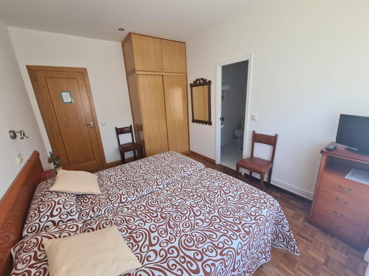 Hotel Hostal Playa Atlantica Louro Exterior foto